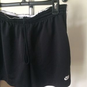 ❤️Price Drop Nike Short  Large